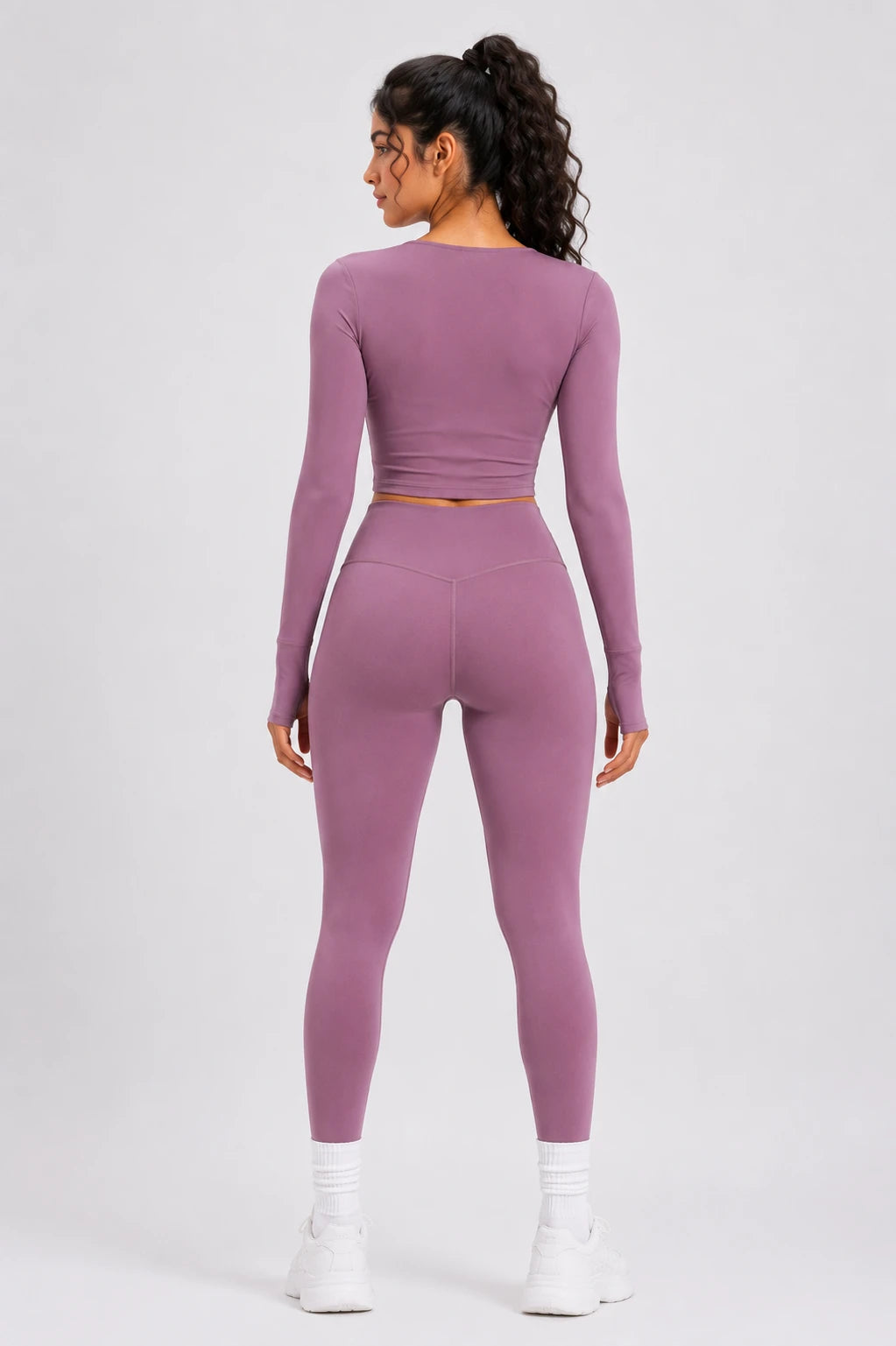 MAGENTA
