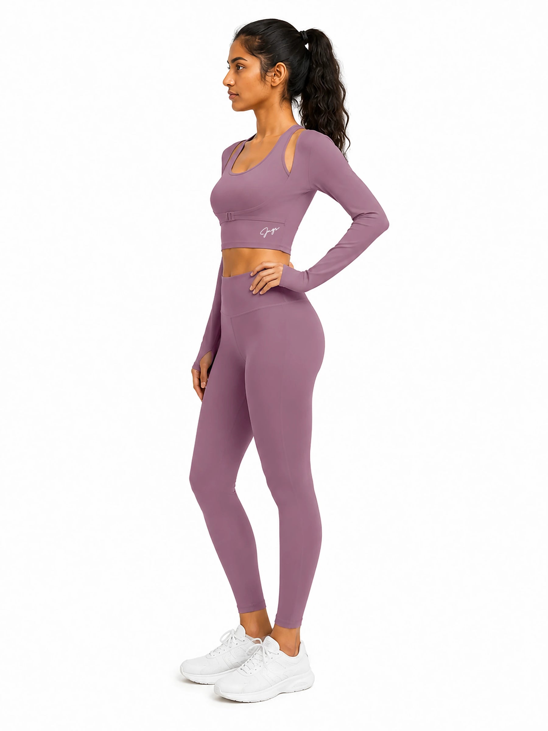 MAGENTA